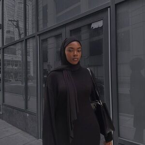 Elegant Black Long-Sleeve Dress